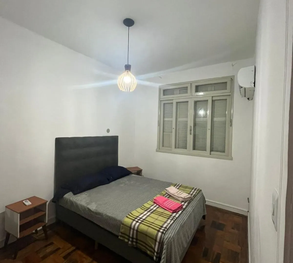 14 Apartamento 2 Quartos No Centro Historico E Arcondicionado Porto Alegre 0*,  Brazílie
